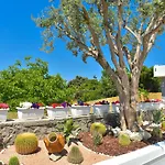 Hotel Mareco Resort